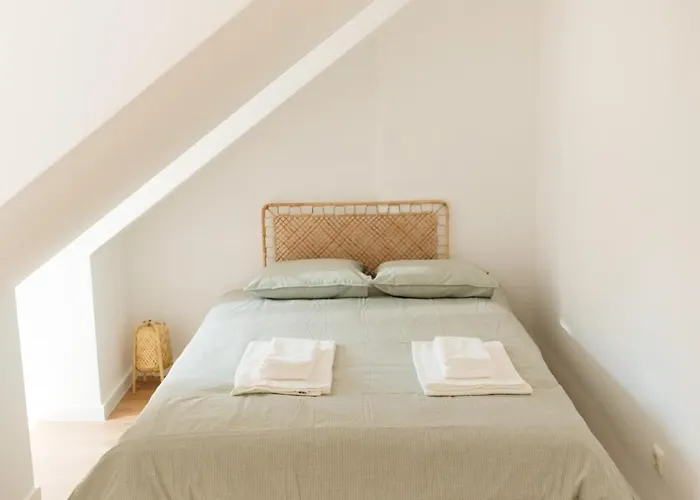 Stylish & Quite Flat In Centre - Cais Do Sodre Apartmán *