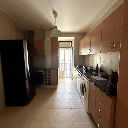 Stylish & Quite Flat In Centre - Cais Do Sodre * 리스본